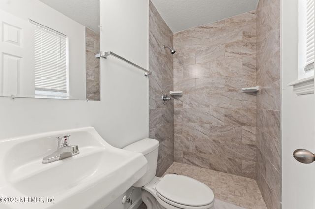 4906 CHIVALRY Drive, Jacksonville, FL 32208