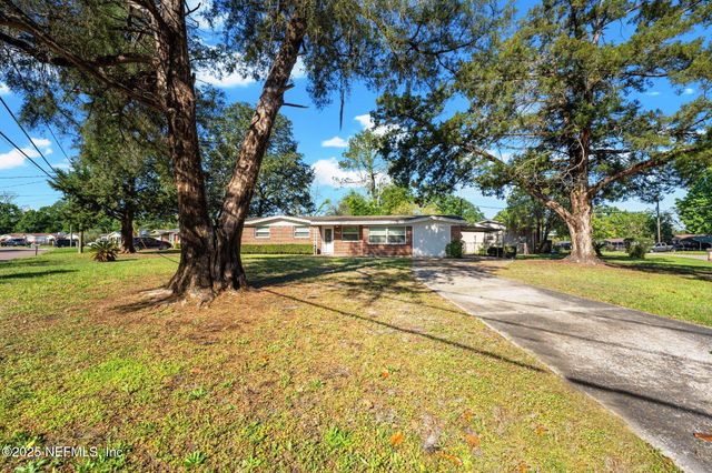 4906 CHIVALRY Drive, Jacksonville, FL 32208