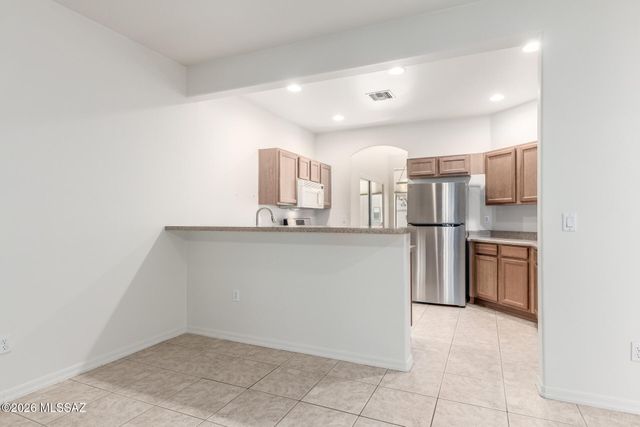 468 W Windham Boulevard, Green Valley, AZ 85614