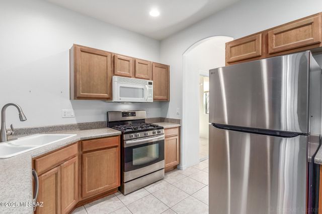 468 W Windham Boulevard, Green Valley, AZ 85614