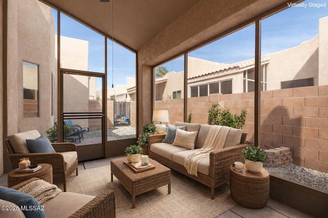 468 W Windham Boulevard, Green Valley, AZ 85614