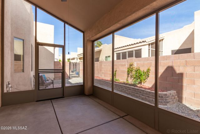 468 W Windham Boulevard, Green Valley, AZ 85614
