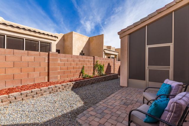 468 W Windham Boulevard, Green Valley, AZ 85614