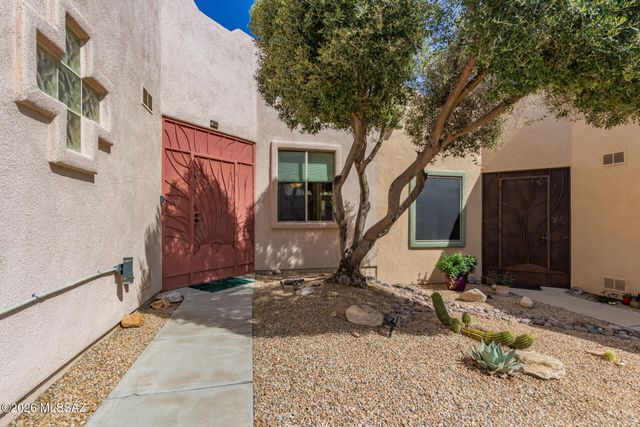 468 W Windham Boulevard, Green Valley, AZ 85614
