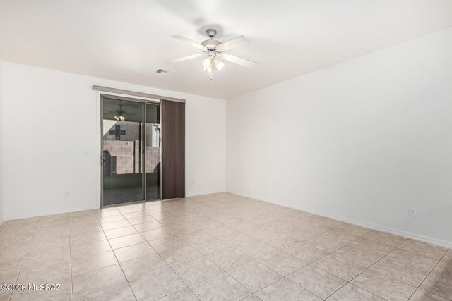 468 W Windham Boulevard, Green Valley, AZ 85614