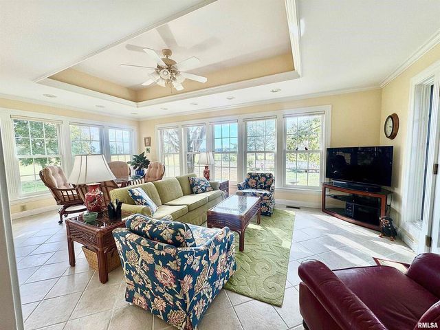 9879 Steel City Road, Benton, IL 62812