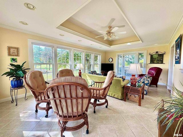 9879 Steel City Road, Benton, IL 62812