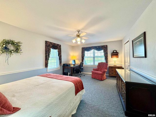 9879 Steel City Road, Benton, IL 62812