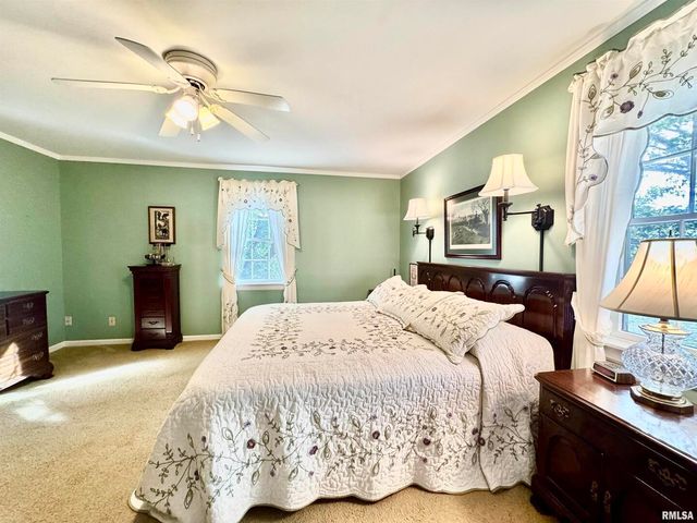 9879 Steel City Road, Benton, IL 62812