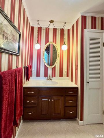 9879 Steel City Road, Benton, IL 62812