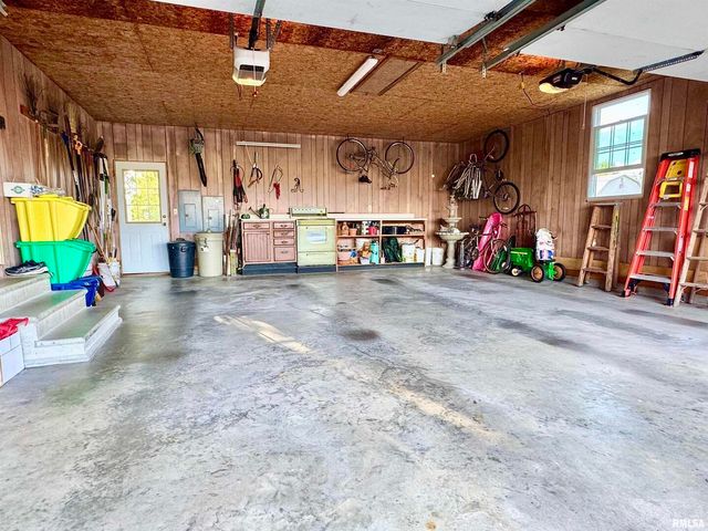 9879 Steel City Road, Benton, IL 62812