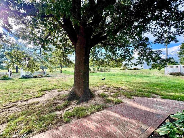 9879 Steel City Road, Benton, IL 62812