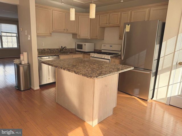 20 EMANDAN LN, Hockessin, DE 19707