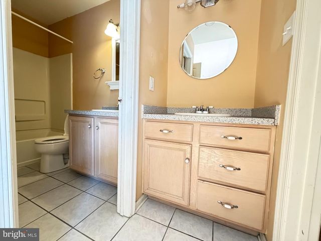 20 EMANDAN LN, Hockessin, DE 19707