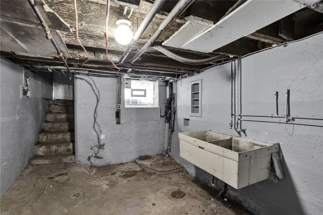 3246 Richardson Ave, Brighton Heights, PA 15212