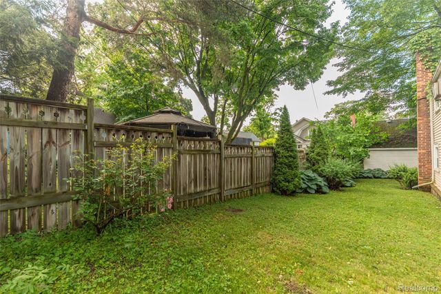 116 N Rogers Street, Northville, MI 48167