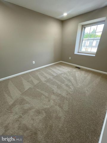 9015 CONGRESS PL, Landover, MD 20785