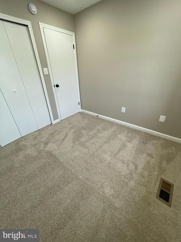 9015 CONGRESS PL, Landover, MD 20785
