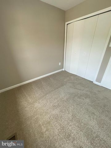 9015 CONGRESS PL, Landover, MD 20785