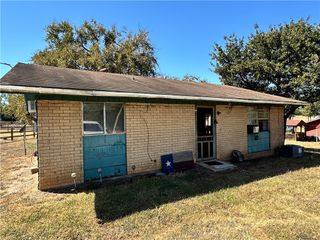 11410 Red Hill Road, Hearne, TX 77859