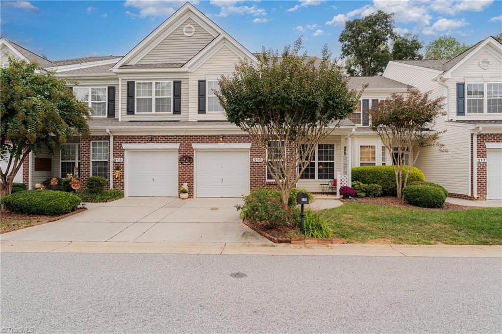 215 Channel Cove Court, Jamestown, NC 27282