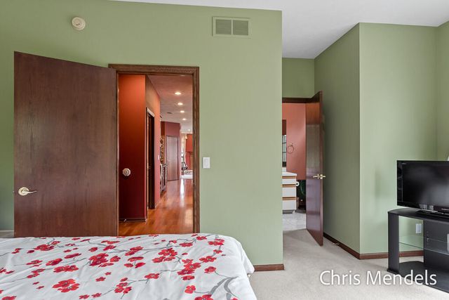 150 Bay Circle Drive, Holland, MI 49424