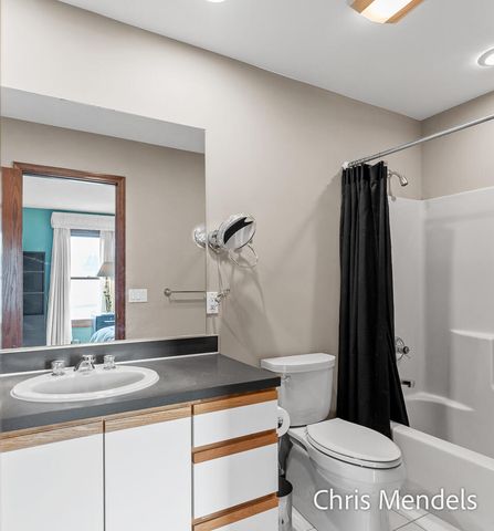 150 Bay Circle Drive, Holland, MI 49424