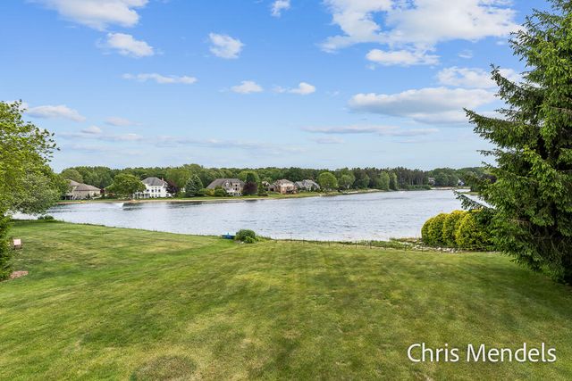 150 Bay Circle Drive, Holland, MI 49424
