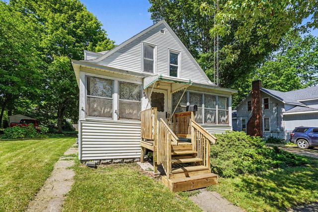238 4th Avenue, Three Rivers City, MI 49093