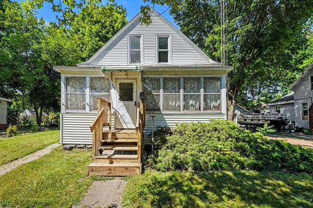 238 4th Avenue, Three Rivers City, MI 49093
