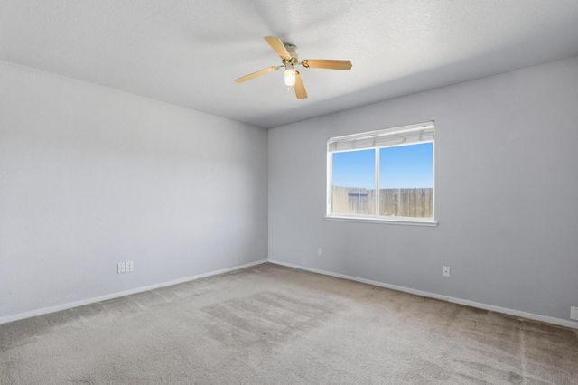 1707 Chateau Dr, Olivehurst, CA 95961