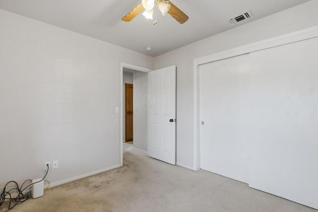 1707 Chateau Dr, Olivehurst, CA 95961
