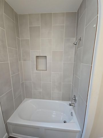 8235 Locksley Road A, Houston, TX 77078