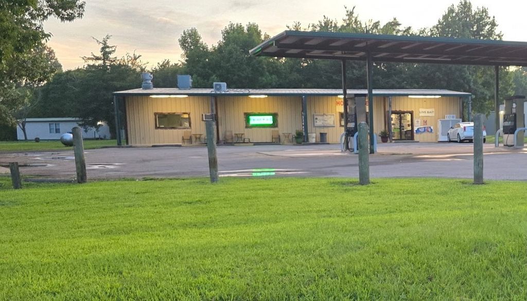 2550 FM 21, Pittsburg, TX 75686