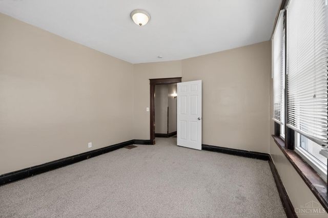 5906 Highland Avenue, Elmwood Place, OH 45216