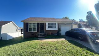78 Grassmire Dr, Clarksville, TN 37042