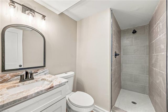 808 Holly Hedge AVE, Virginia Beach, VA 23452