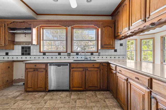 1159 County Road 479D, Mt Enterprise, TX 75681