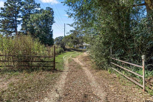 1159 County Road 479D, Mt Enterprise, TX 75681