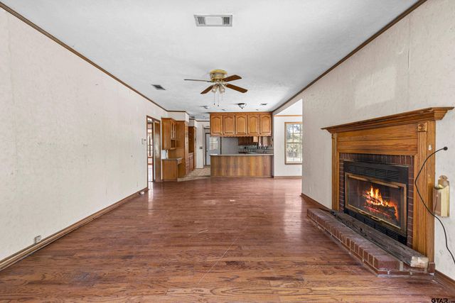 1159 County Road 479D, Mt Enterprise, TX 75681