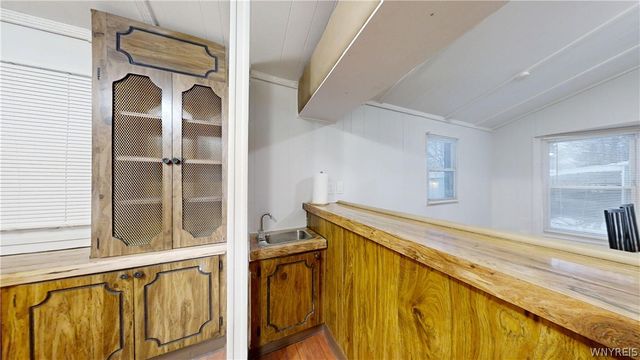 37 Jenny Court, Cheektowaga, NY 14225