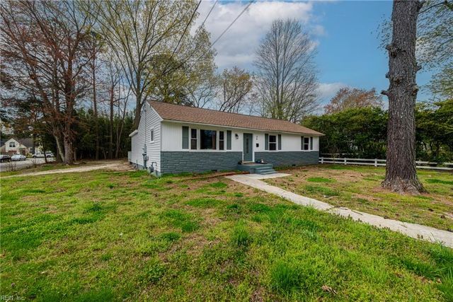 26 Woodhaven RD, Newport News, VA 23608