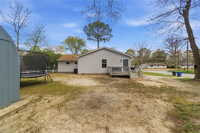 26 Woodhaven RD, Newport News, VA 23608