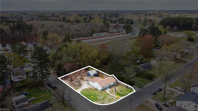 26 Woodhaven RD, Newport News, VA 23608