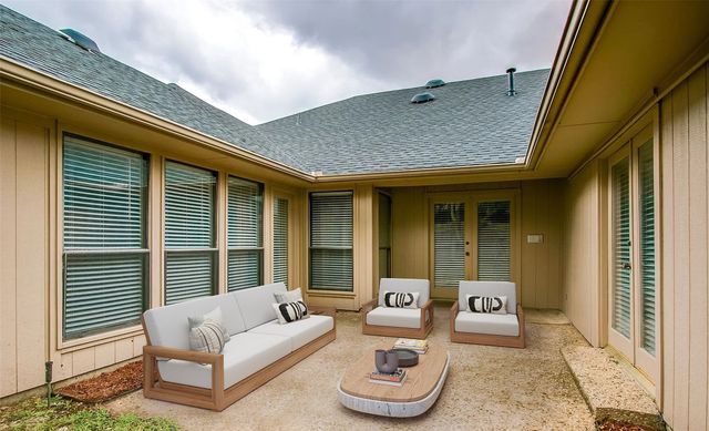 4010-4012 Saint Christopher Lane, Dallas, TX 75287