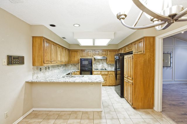 4010-4012 Saint Christopher Lane, Dallas, TX 75287