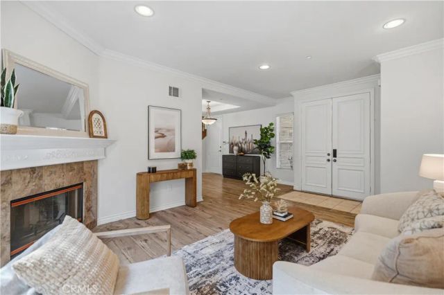 1211 S Golden West Avenue C, Arcadia, CA 91007