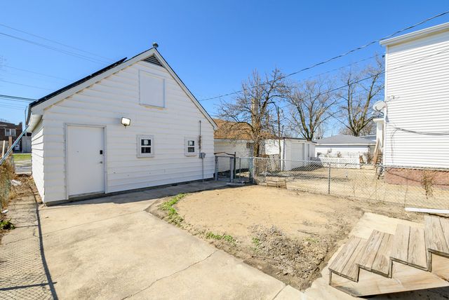 2644 Commercial Avenue, South Chicago Heights, IL 60411