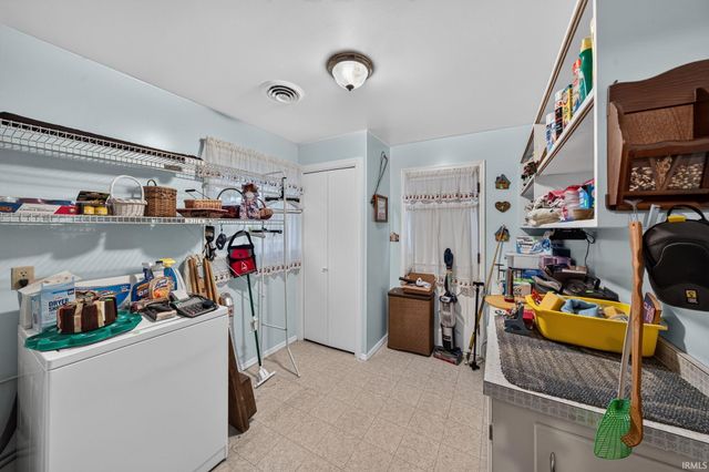 15674 Embers Drive, Mishawaka, IN 46545