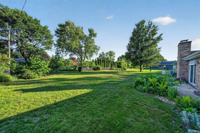 15674 Embers Drive, Mishawaka, IN 46545